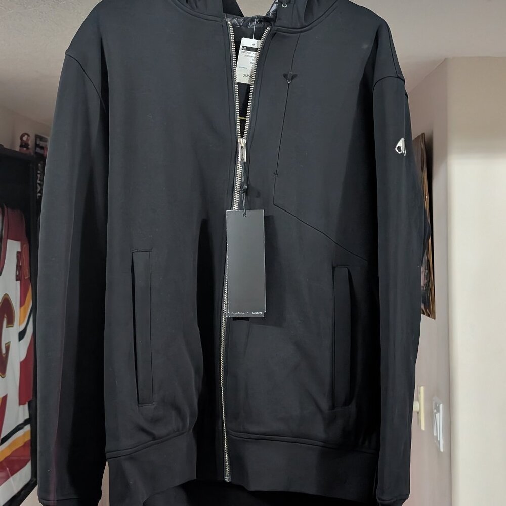 BNWT Moose Knuckles Zip up hoodie